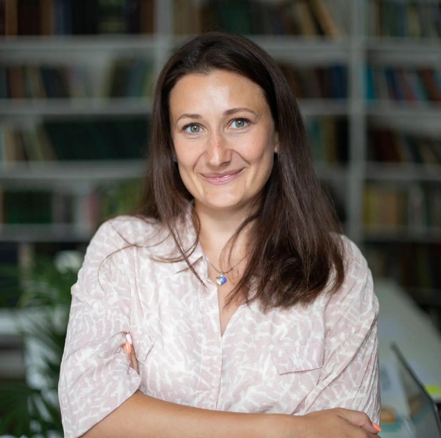 ірина королець: «діти впораються зі злом, якщо їм буде на кого спертися» 1 | ірина королець: «діти впораються зі злом, якщо їм буде на кого спертися» | центр "коло сім'ї"