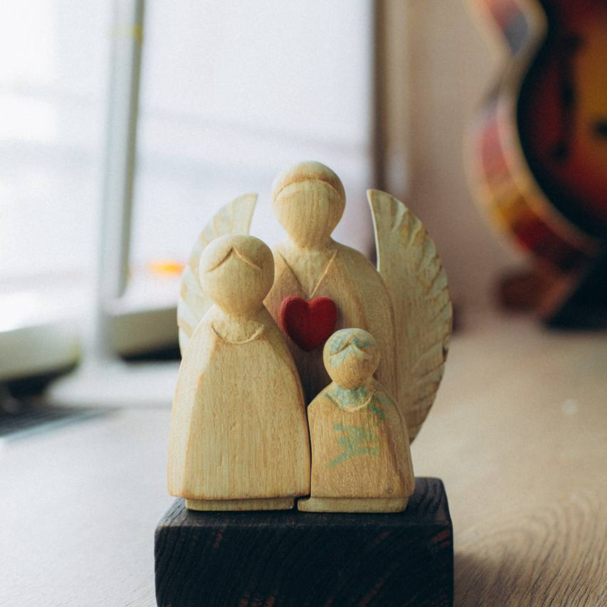 | і в радості, і в горі: про пережиття трагічної втрати та життєдайну силу любові | центр "коло сім'ї"